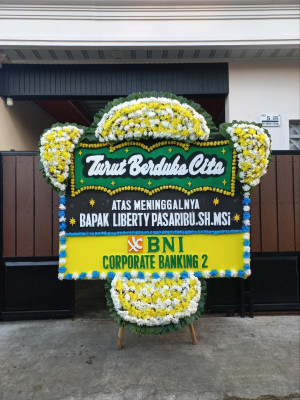 Papan Bunga Duka di Mabar